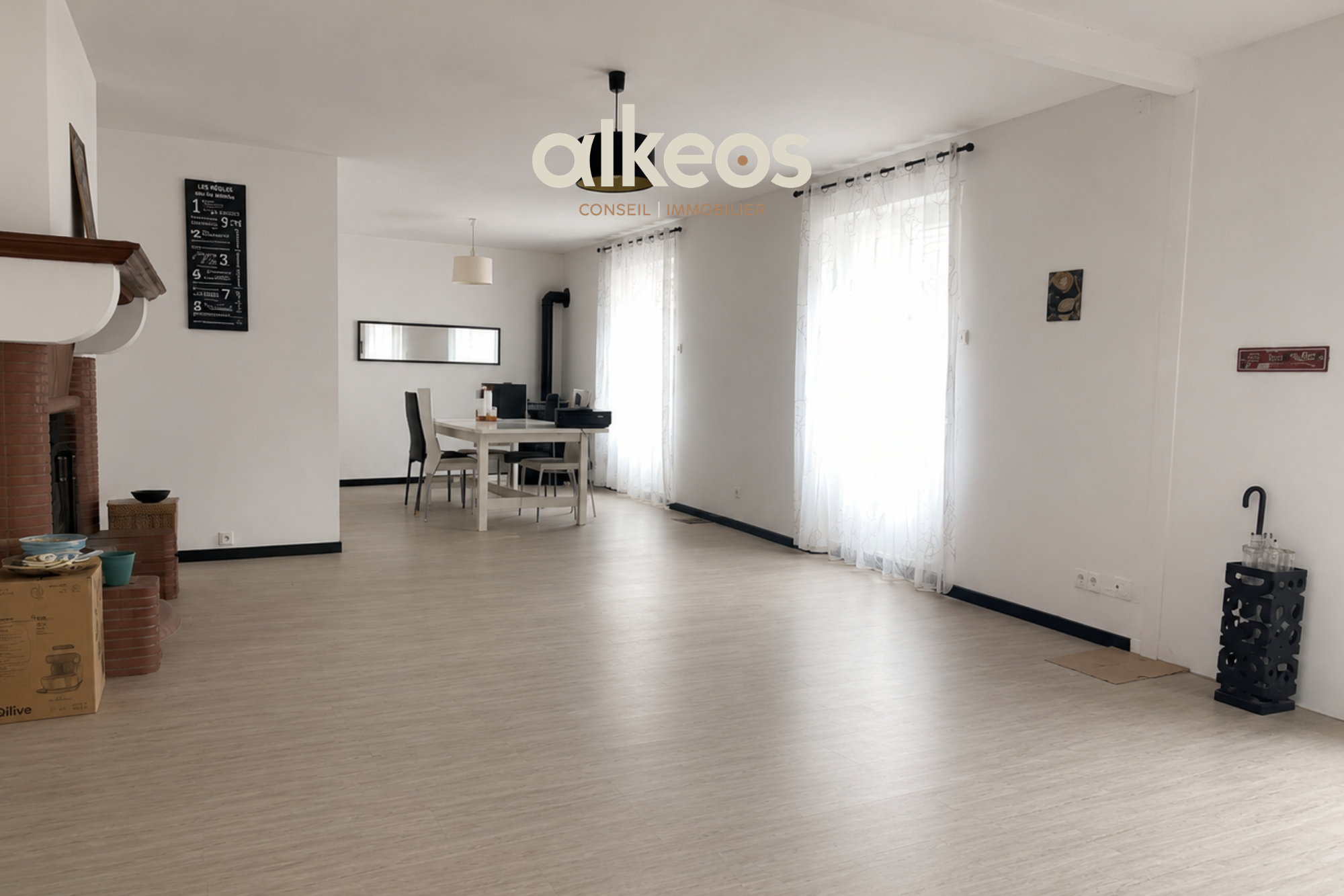 Maison à vendre à St symphorien, 231 m², 7 pièces – photo 1 sur 19
